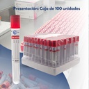 tubo rojo para análisis de sangre